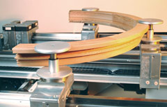 Mounting plates with valves