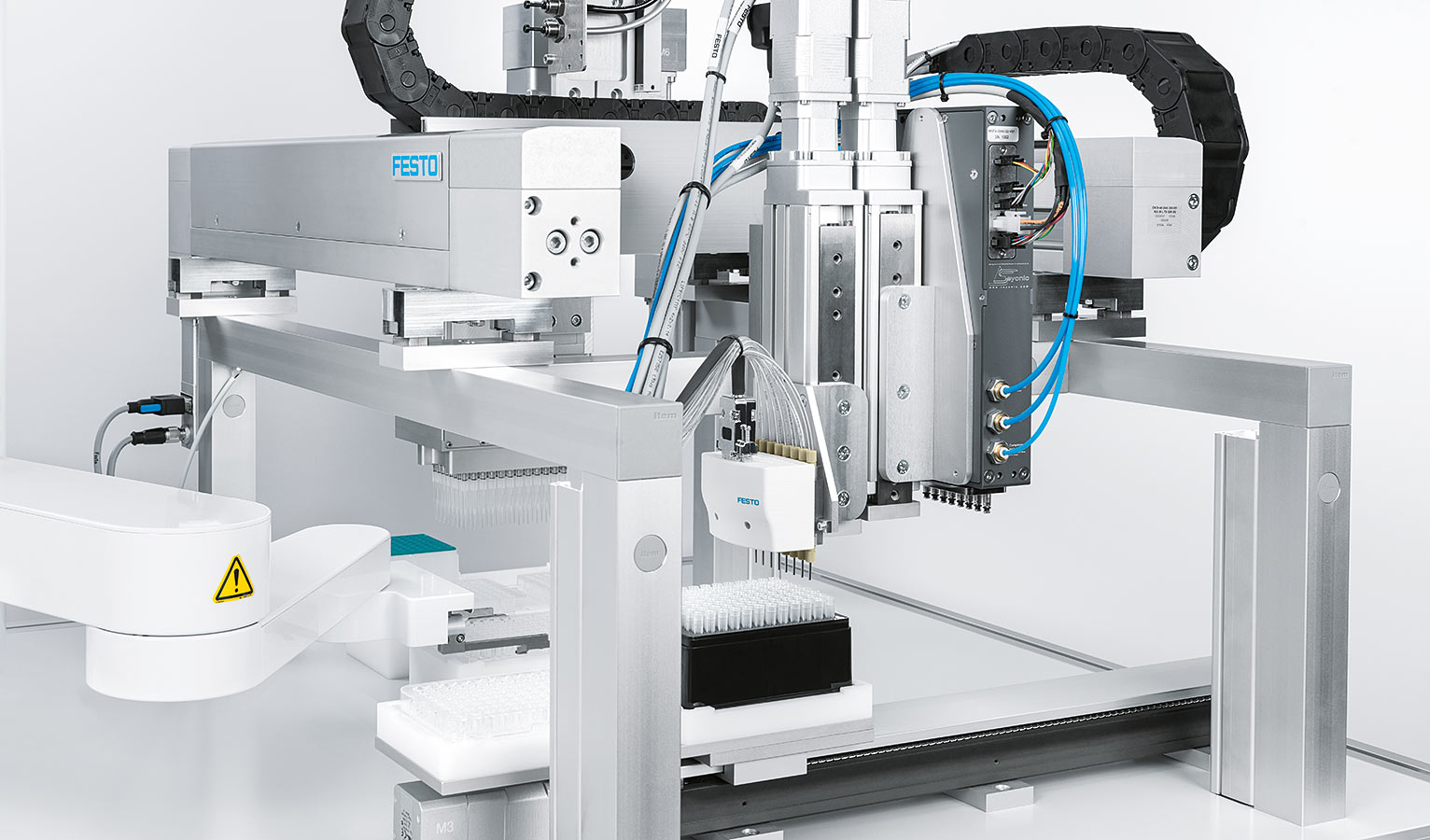 The VTOE dispensing head in use