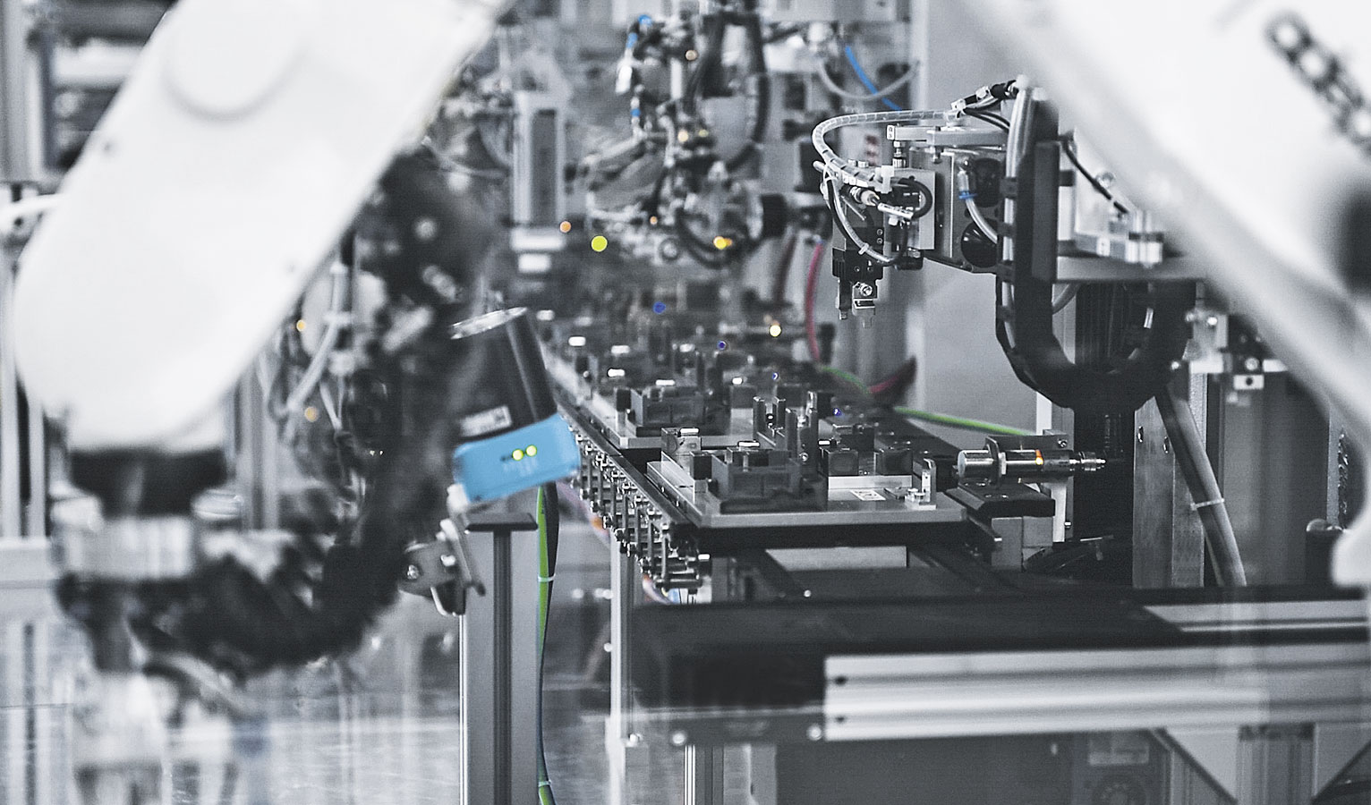 A transfer system from ELCOM with integrated MCS®.