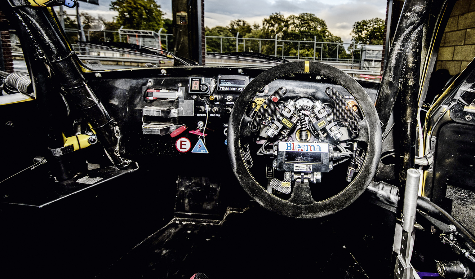 Flexible system of controls: throttle, gear, changing, clutch and braking can be operated using either hand controls or foot pedals.
