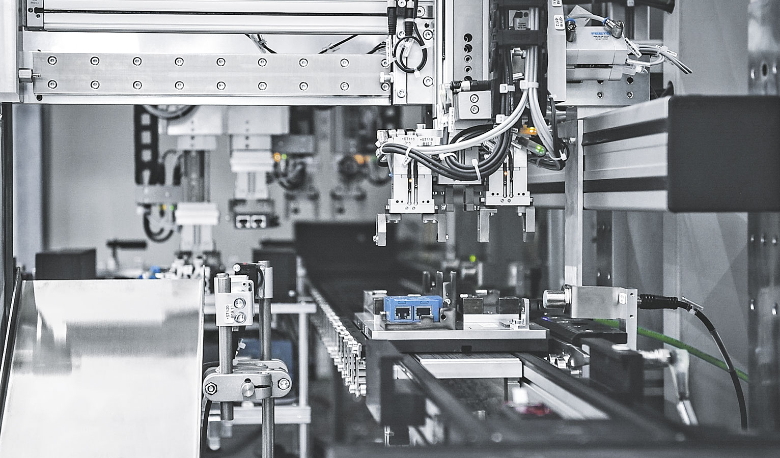 The MCS® can be flexibly combined with almost any conveyor belt system.