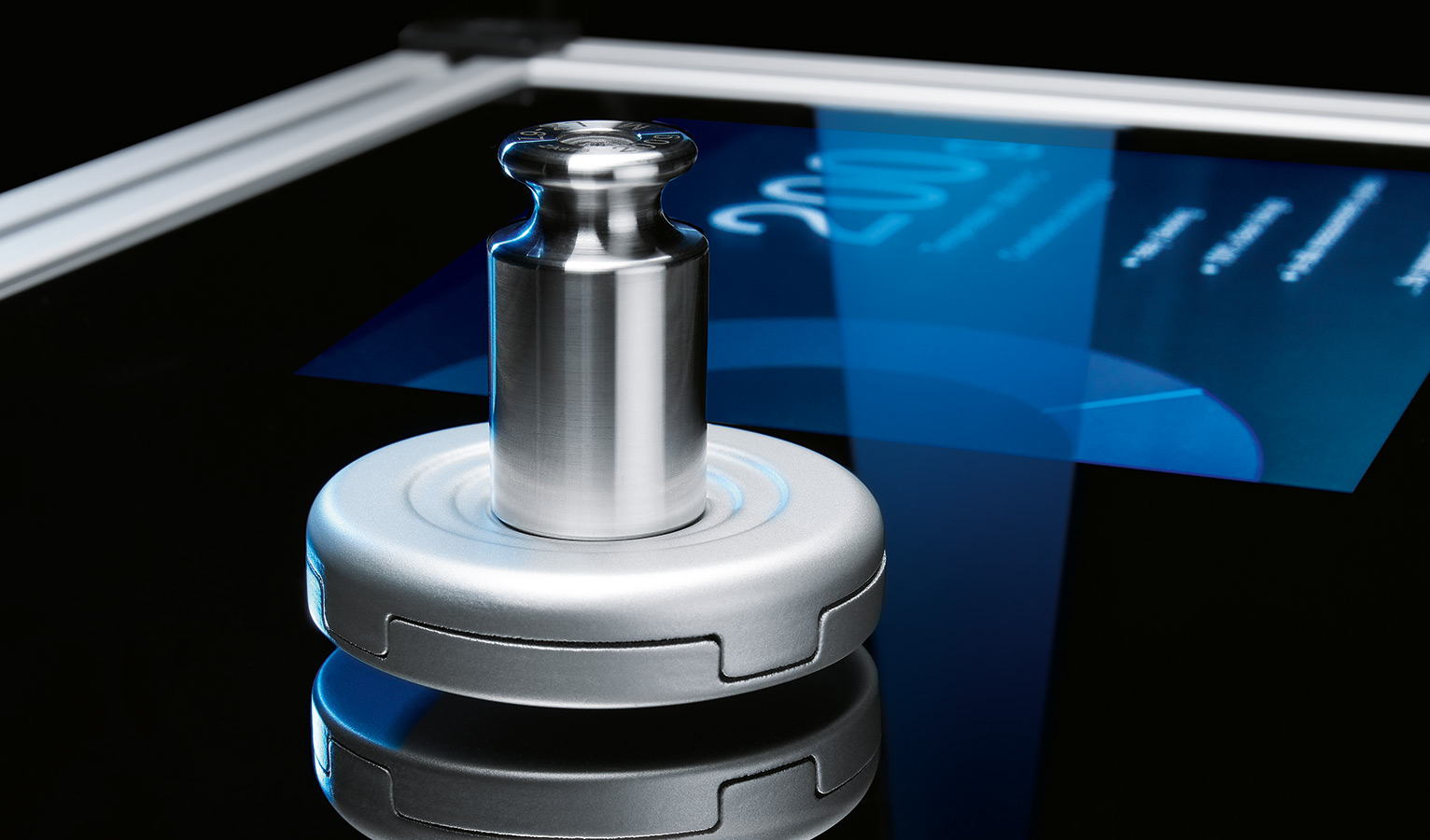 Contactless measuring and weighing with superconductor technology
