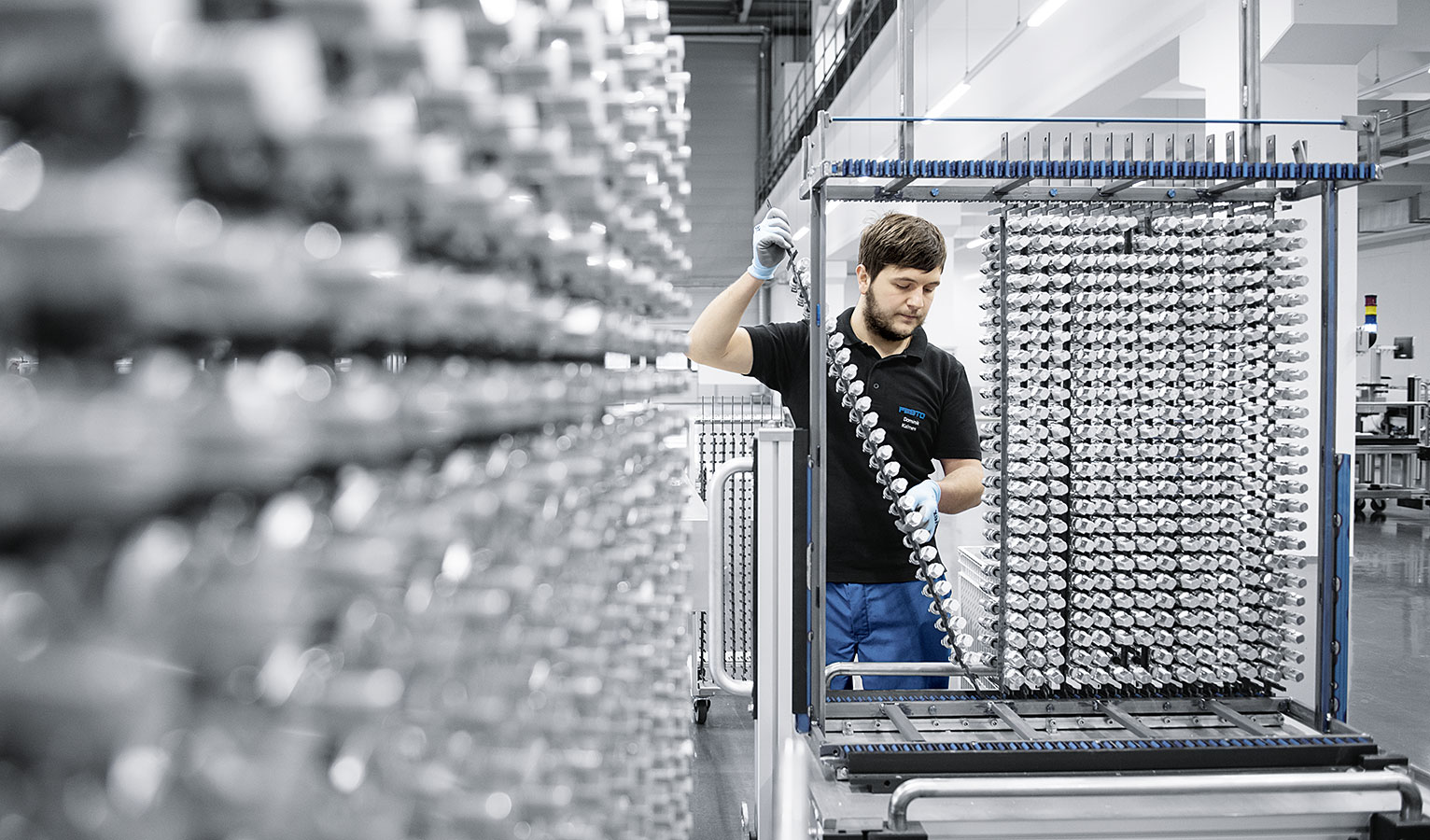 In 2017, an anodising facility was built at the Rohrbach plant for the surface treatment of components.
