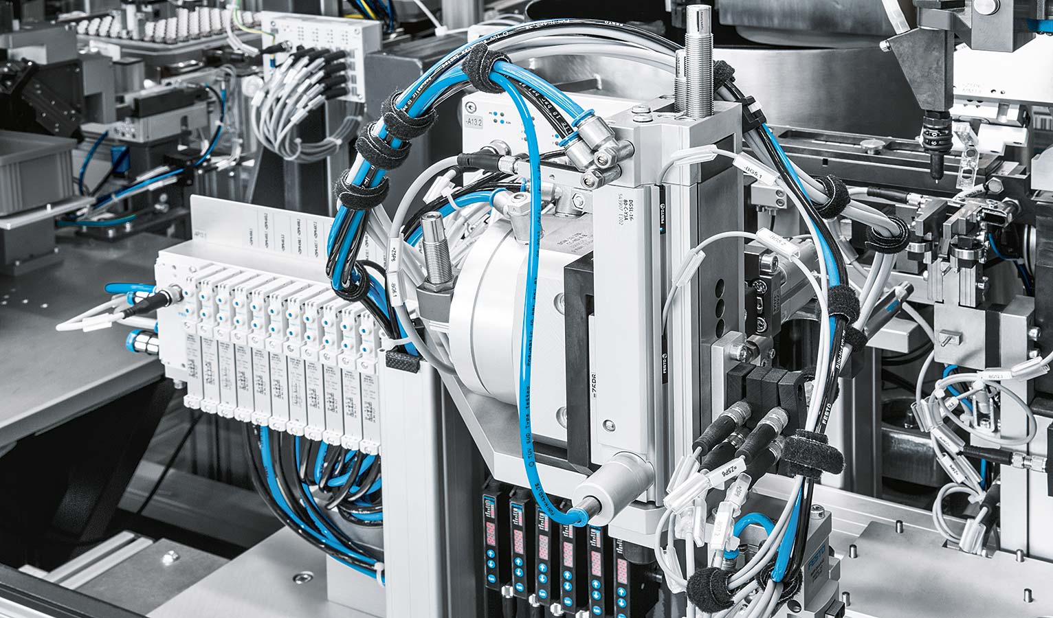 A veces, la mejor solución es combinar las mejores propiedades de las propulsiones eléctricas y neumáticas.