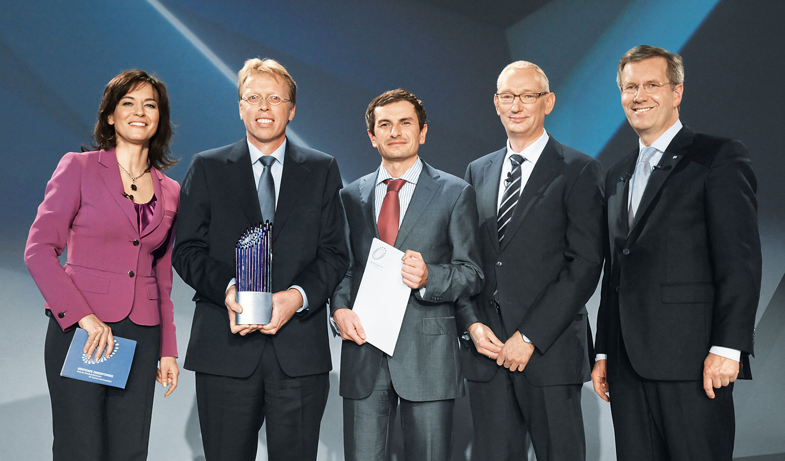 Prof. Dr. Post (2e à partir de la droite) lors de la remise du Prix allemand de l'avenir en 2010.