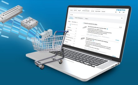Laptop mit Darstellung des Festo-Onlineshops mit Warenkorb und Industriekomponenten