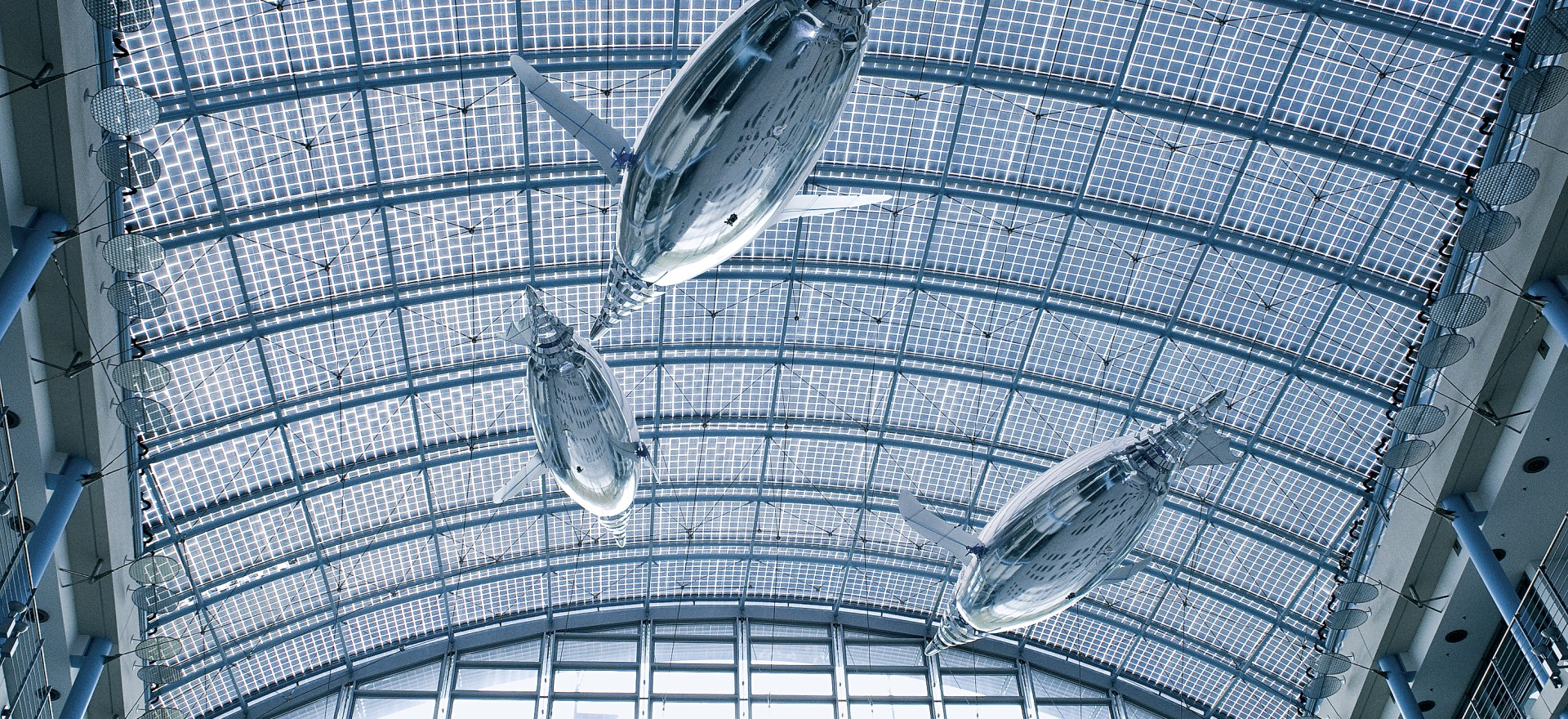 Festo AirPenguins: autonomous flying in the sea of air 