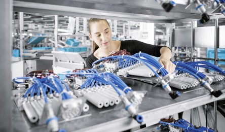 Individual customer-specific solutions from Festo
