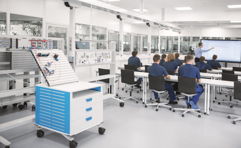 Reference project: multifunctional learning lab