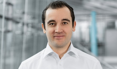 Dr. Stefan Bammesberger