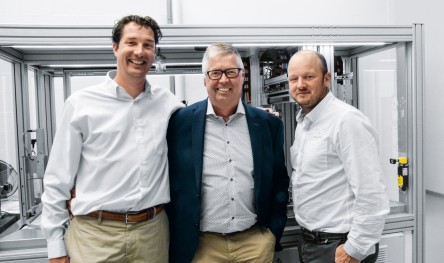 O echipa buna (de la stanga la dreapta): Niels Kruize (Synchron), Bert Baas (Festo) si Derk Wilten (Synchron).