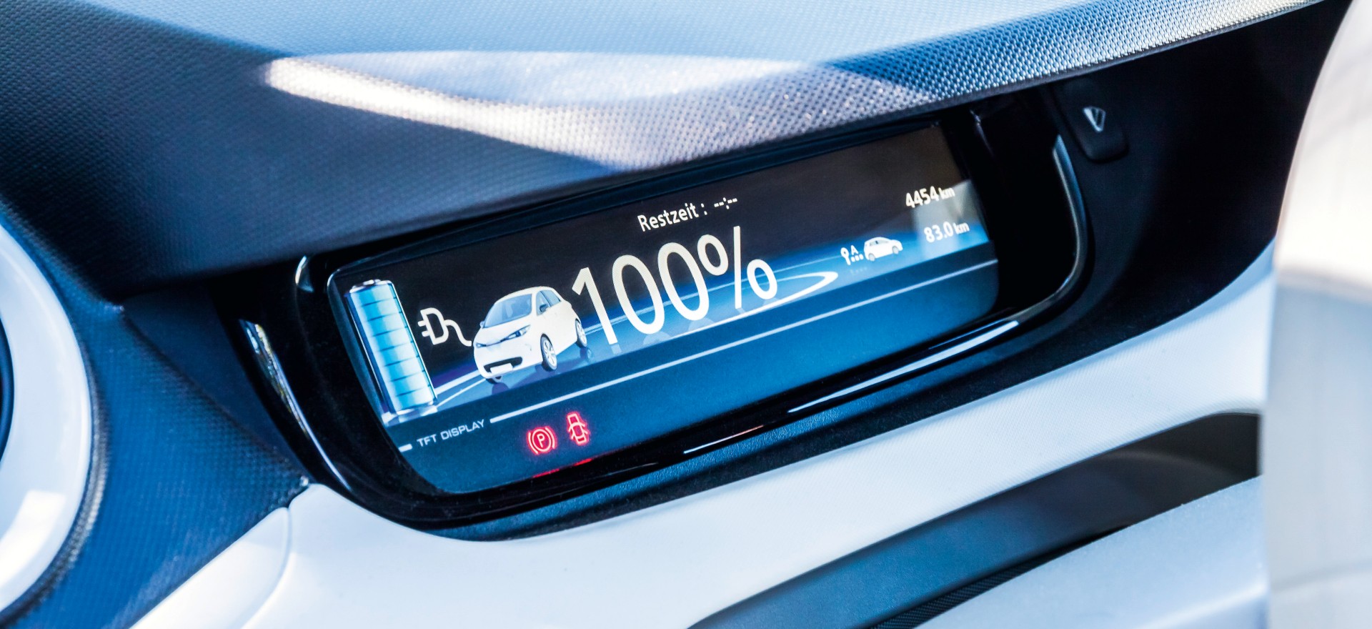 Egy elektromos autó akkumulátorkapacitásának kijelzése