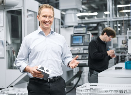 Stefan Schwerdtle, Head of the Global Production Centre Scharnhausen