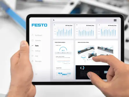 iPad muestra cómo la última tecnología, como Festo AI analytics, puede mejorar la OEE