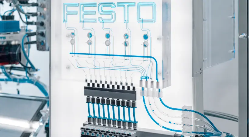 Diffusion bonded manifolds: integration of pneumatic valves