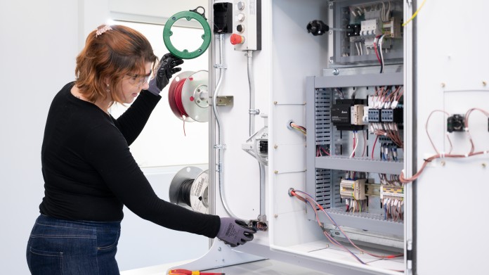 Curriculum Industrial Electrical Engineering Festo USA