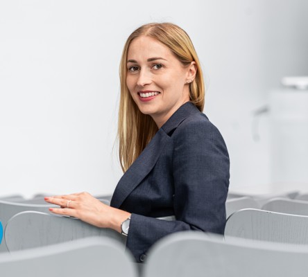 Lisa Schlotz, Product Market Management