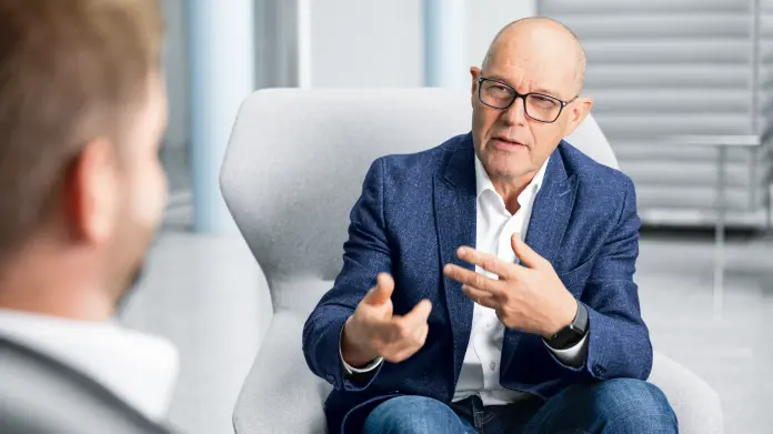 Ulrich Sixt, expert in Controlled Pneumatics at Festo, provides practical insights into the importance of modern pressure and flow control.