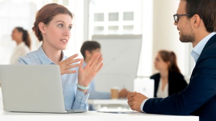 La escucha activa en la venta consultiva