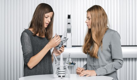 Festo: Stipendium für Frauen im technischen Master