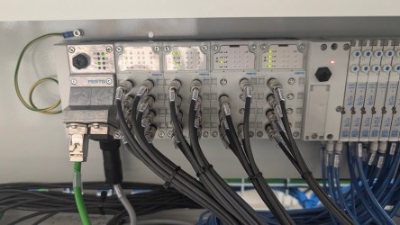 sistema CPX-AP-A con unità valvole Festo