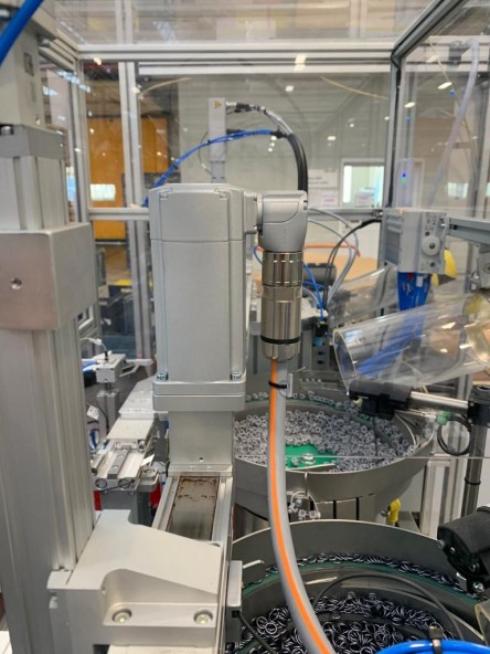 linea produttiva con automazione spinta