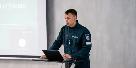 Police officer doing a presentation to Festo employees