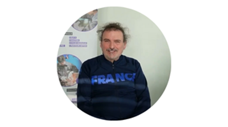 Photo de Didier Tourel qui est expert national Mécatronique pour WorldSkills et qui témoigne sur les avantages de la compétition pour les enseignants