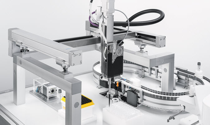 Automated sample preparation: identifying samples and pipetting liquids