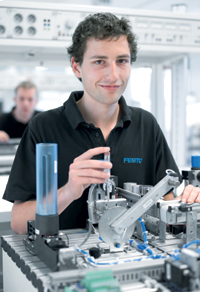 Apprenticeship Mechatronic engineer