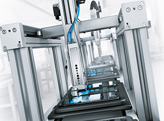 Fabricación de componentes electrónicos de Festo